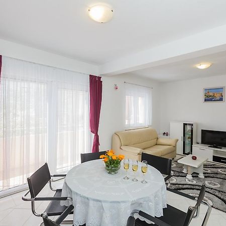 Apartment Anna Kaštela Eksteriør billede