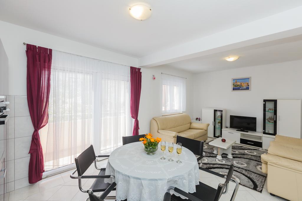 Apartment Anna Kaštela Eksteriør billede